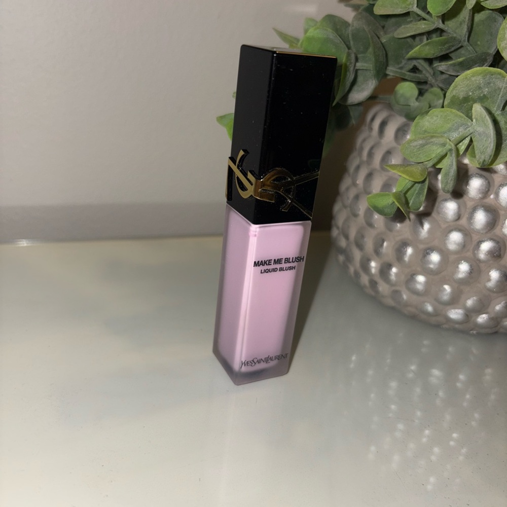 Yves Saint Laurent Make me blush.
